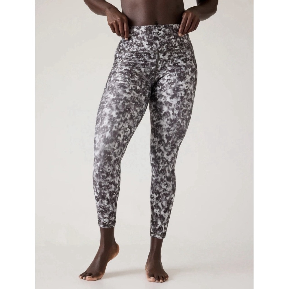 Athleta SALUTATION STASH 7/8 TIGHT,Opaline Floral Black SIZE 2X